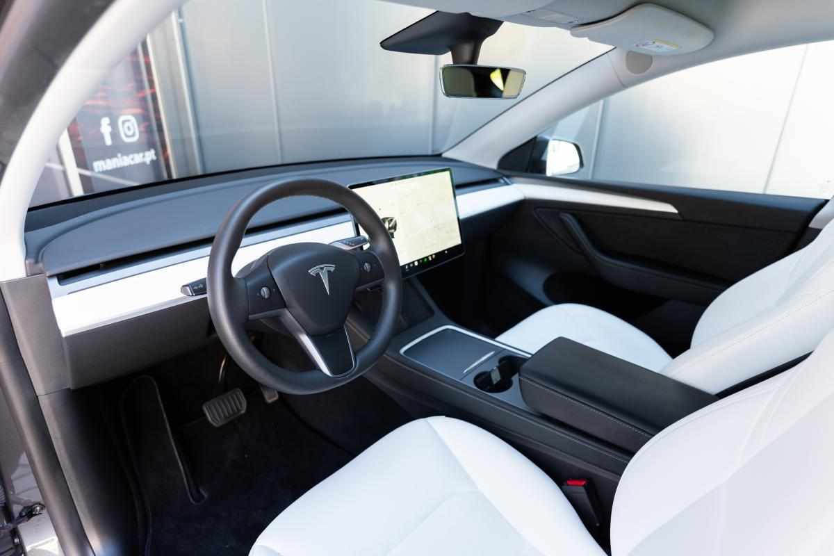 tesla-model-y-long-range-awd-2021-eletrico