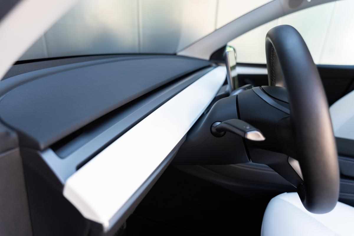 tesla-model-y-long-range-awd-2021-eletrico
