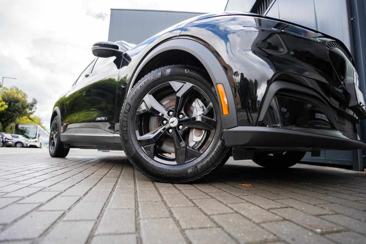 ford-mustang-mach-e-long-range-2022-eletrico