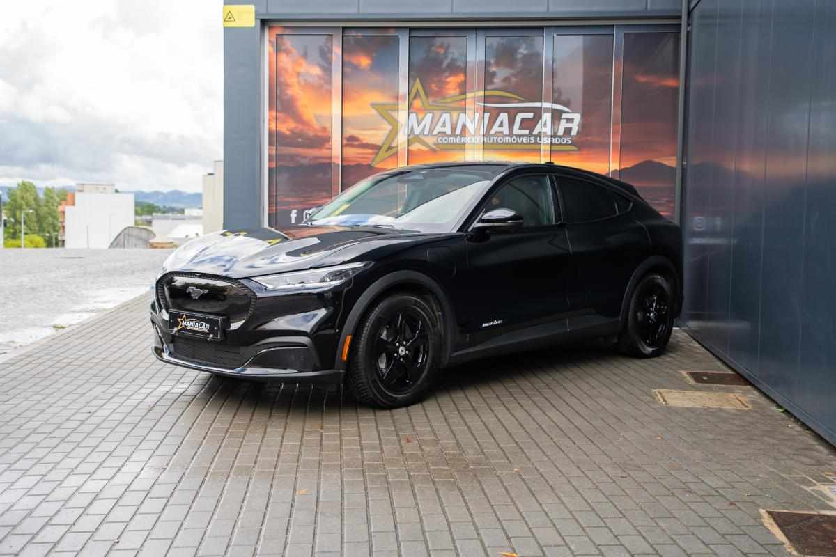 ford-mustang-mach-e-long-range-2022-eletrico