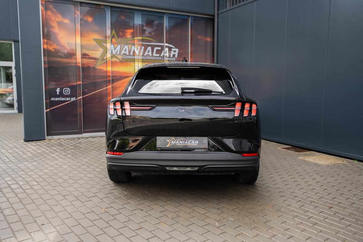 ford-mustang-mach-e-long-range-2022-eletrico