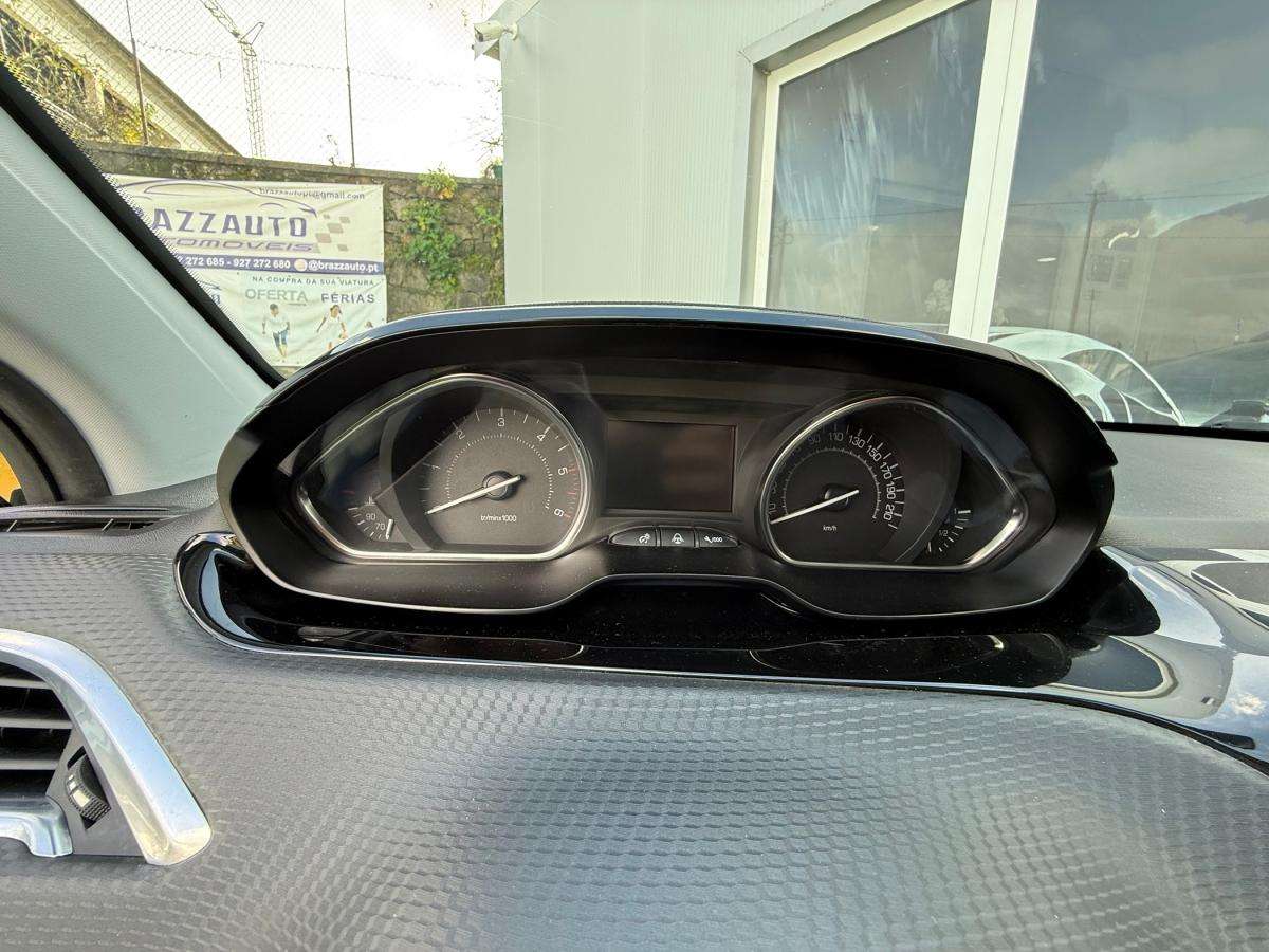 peugeot-2008-2017-diesel-1560cc