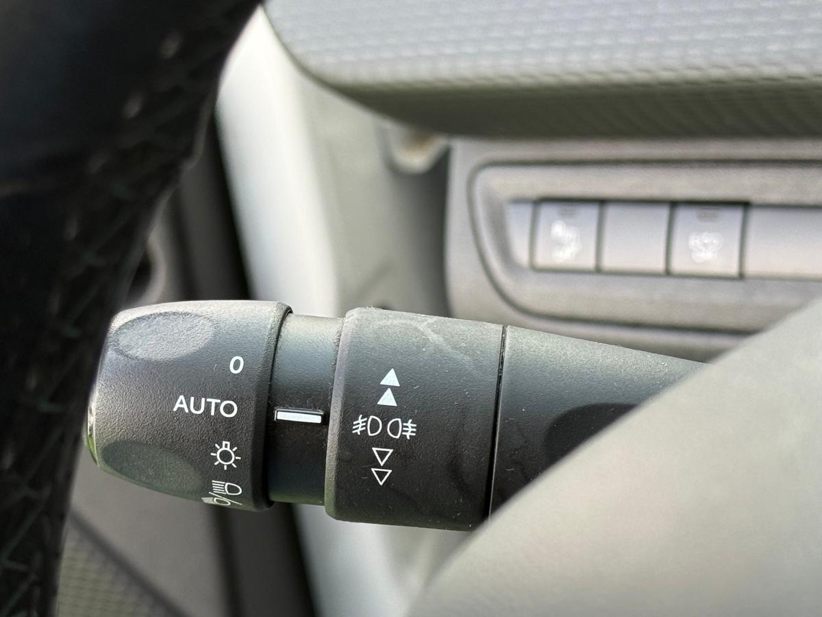 peugeot-2008-2017-diesel-1560cc