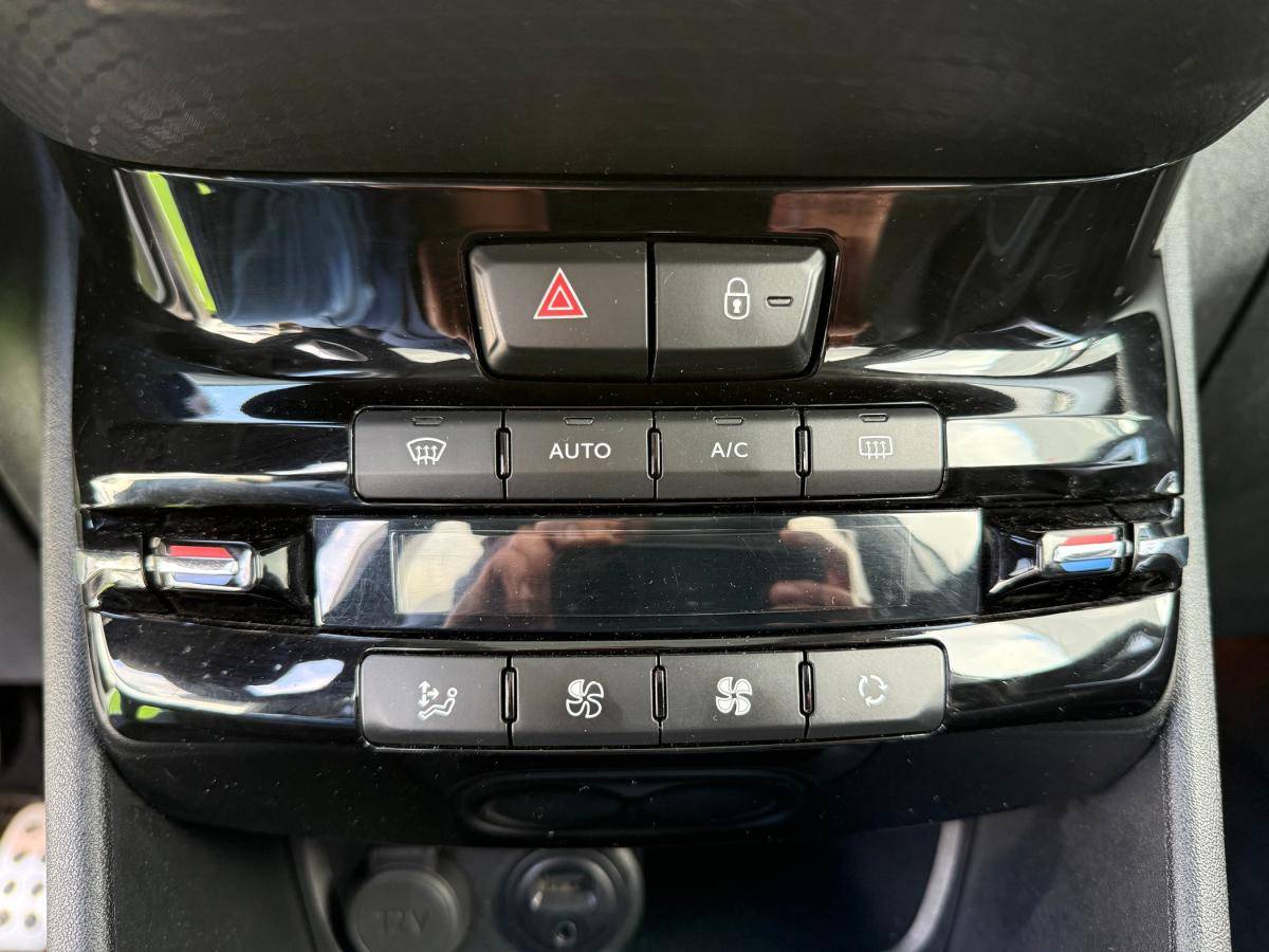 peugeot-2008-2017-diesel-1560cc