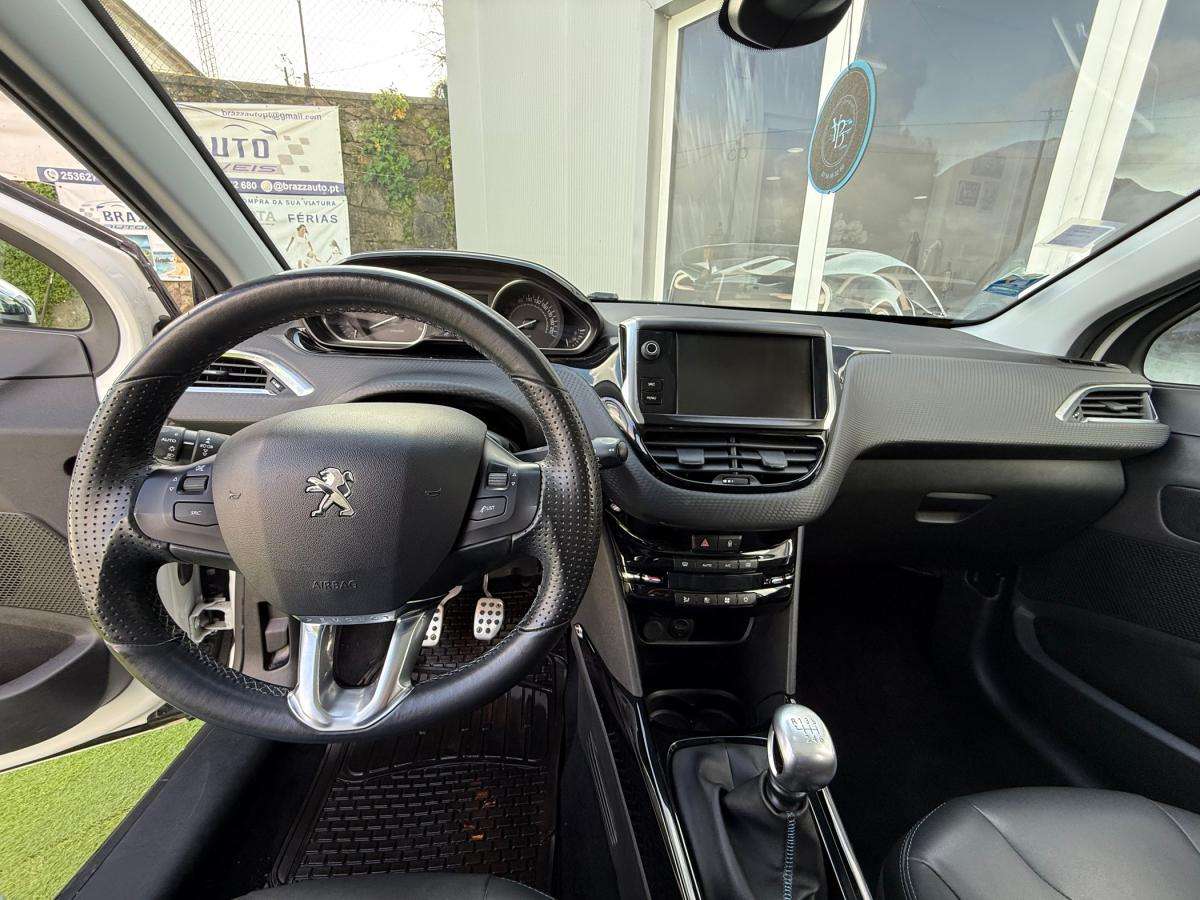 peugeot-2008-2017-diesel-1560cc