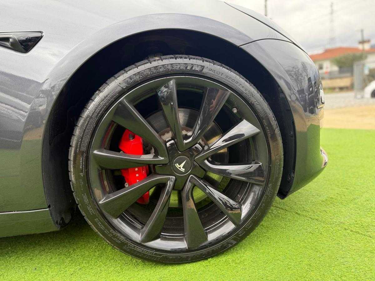 tesla-model-3-2019-eletrico-0cc