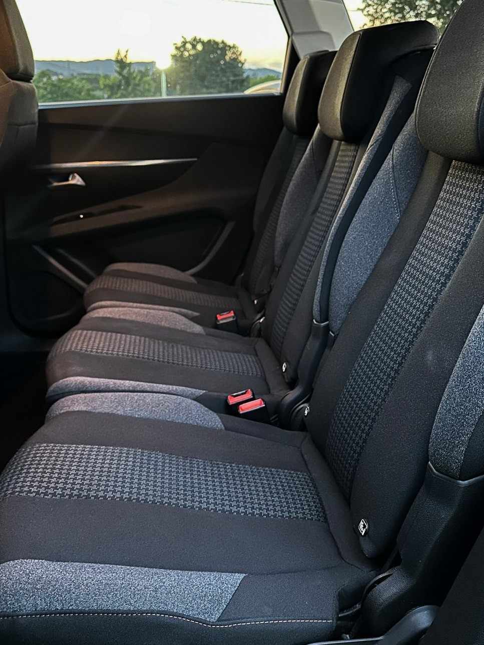 peugeot-5008-2019-diesel-1499cc