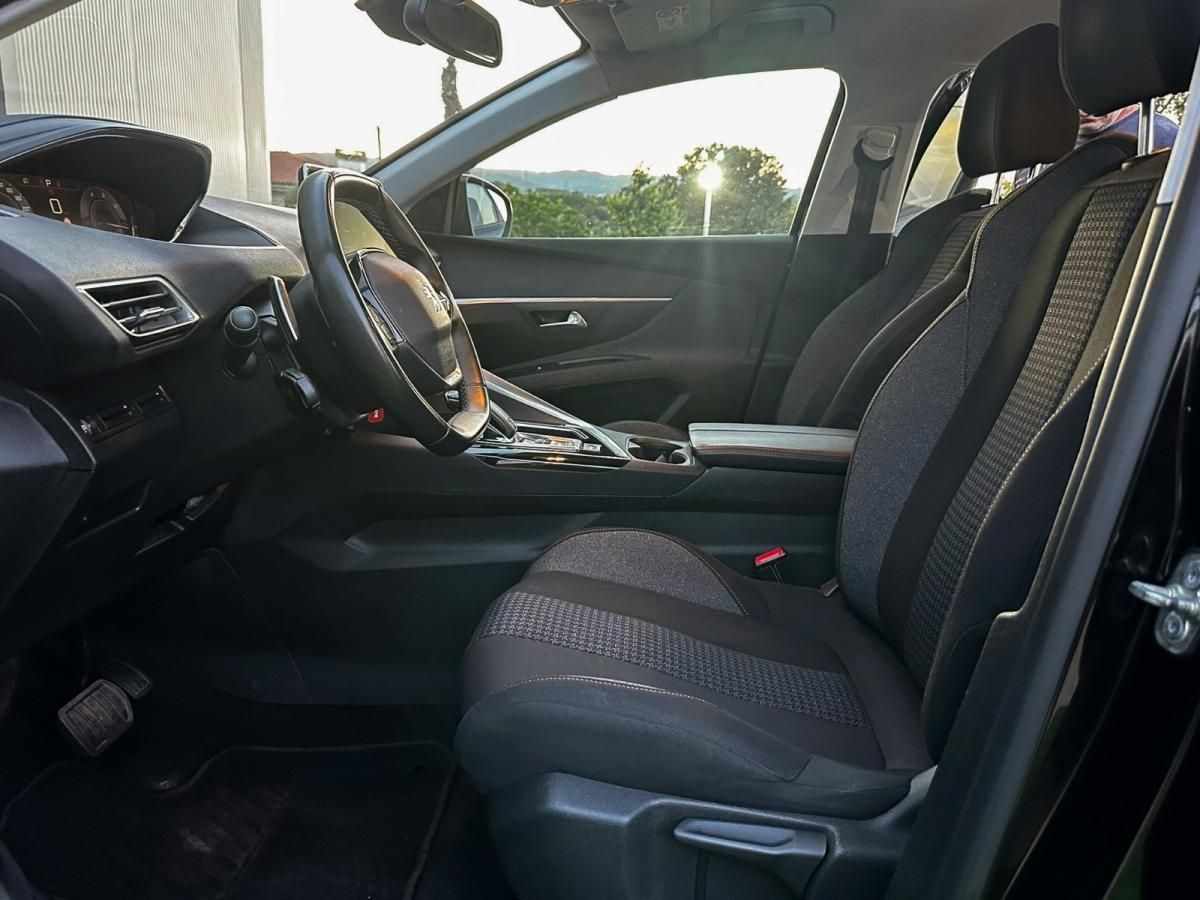 peugeot-5008-2019-diesel-1499cc