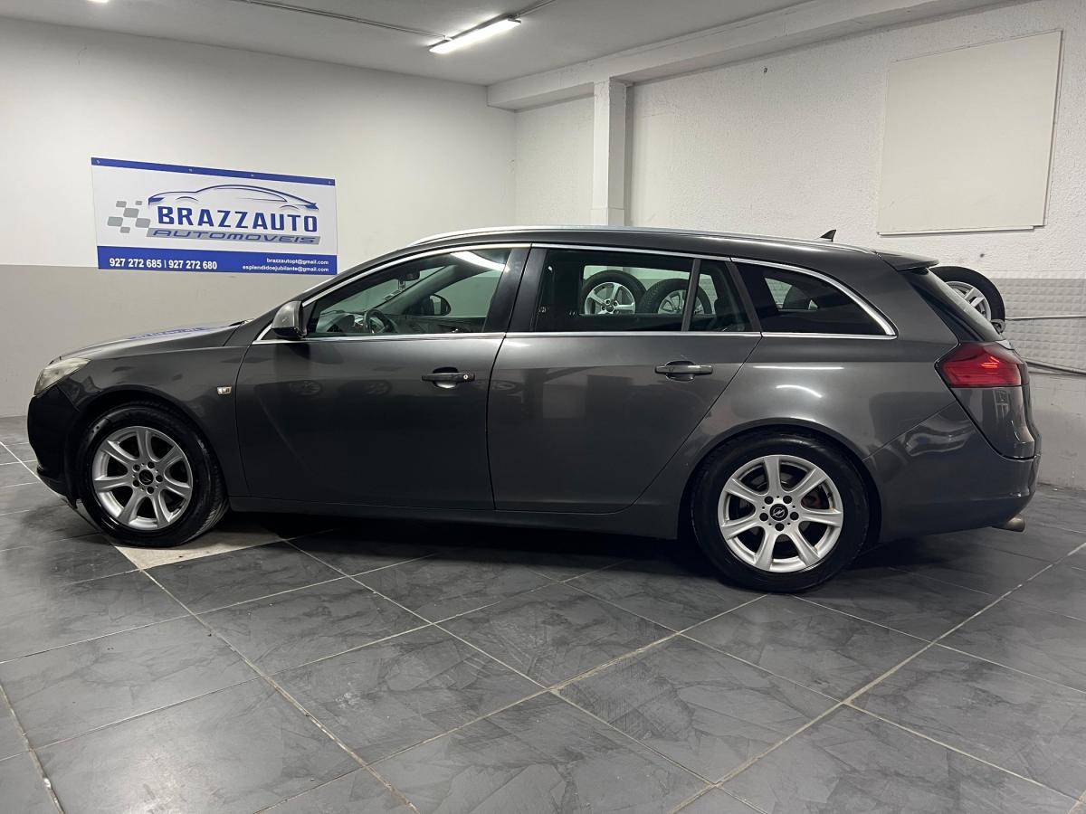 opel-insignia-sports-tourer-2012-diesel-1956cc