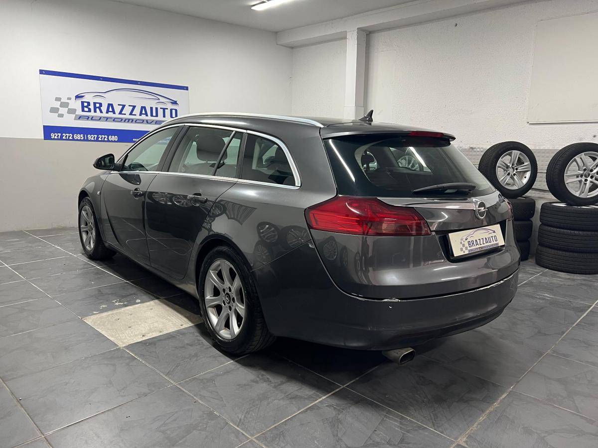 opel-insignia-sports-tourer-2012-diesel-1956cc