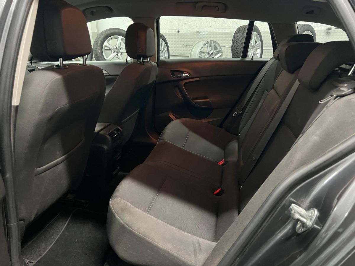 opel-insignia-sports-tourer-2012-diesel-1956cc