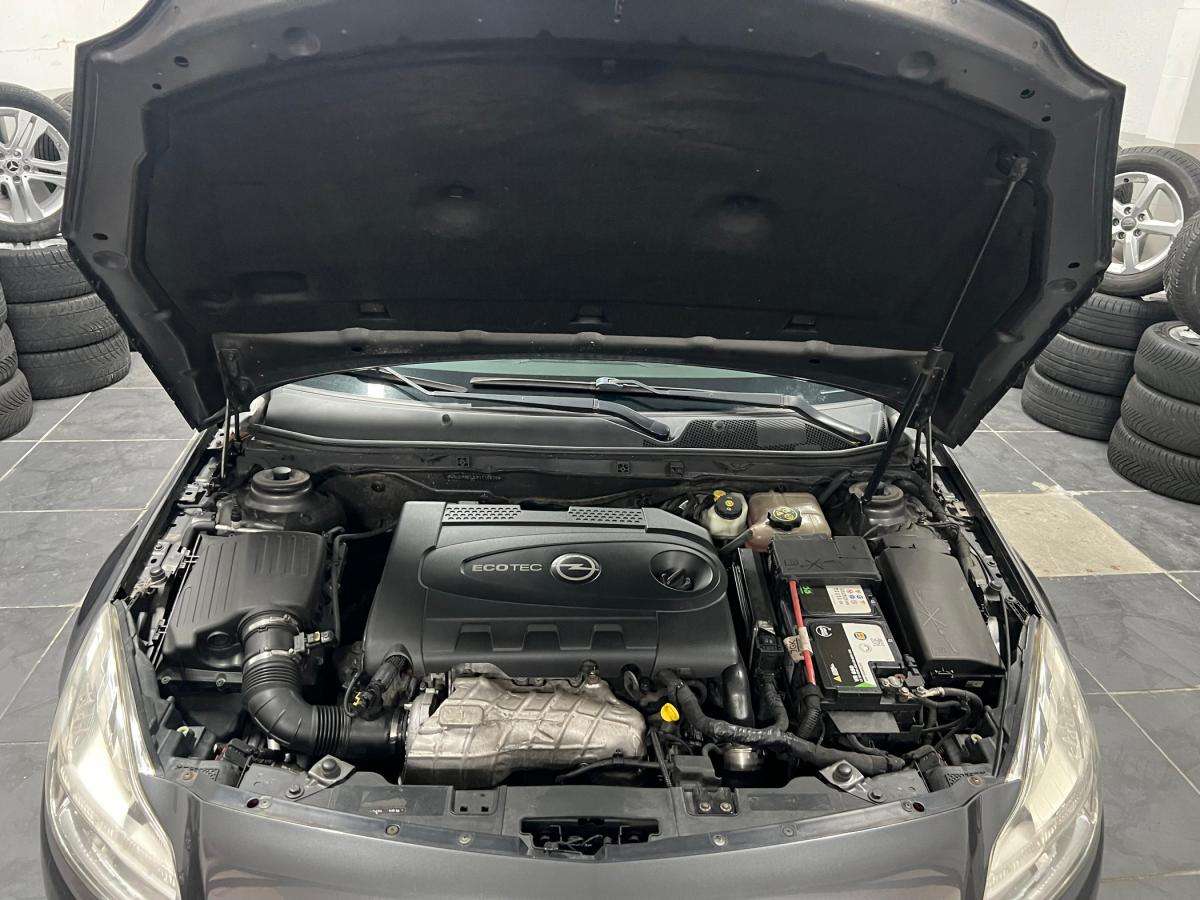 opel-insignia-sports-tourer-2012-diesel-1956cc