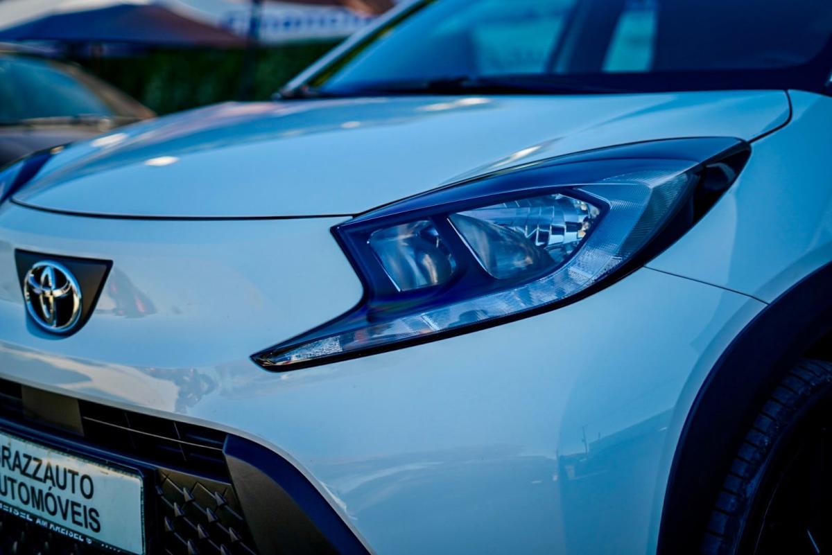 toyota-aygo-x-2025-gasolina-998cc