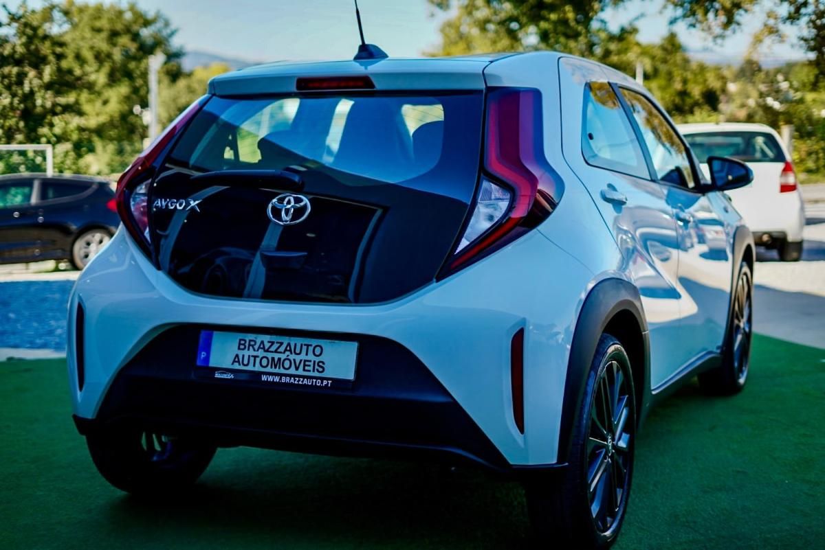 toyota-aygo-x-2025-gasolina-998cc