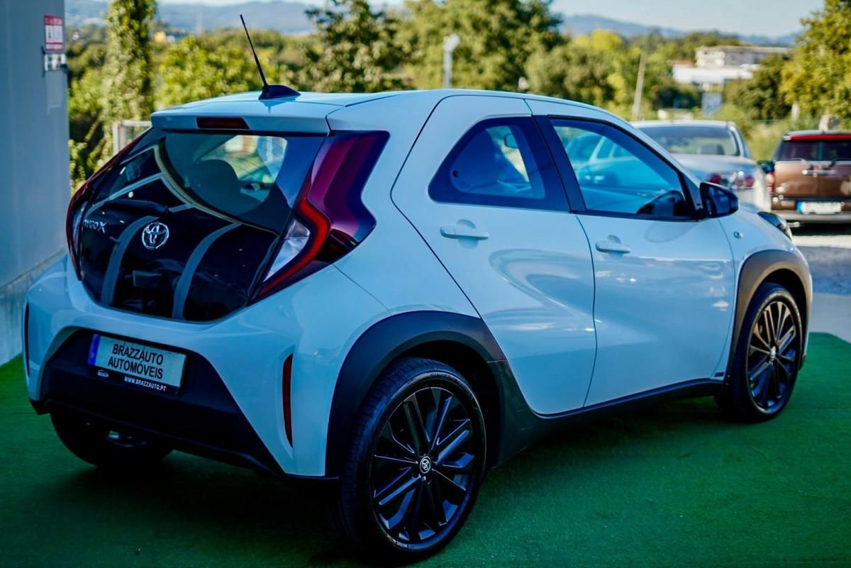 toyota-aygo-x-2025-gasolina-998cc
