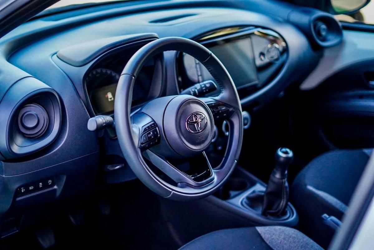 toyota-aygo-x-2025-gasolina-998cc