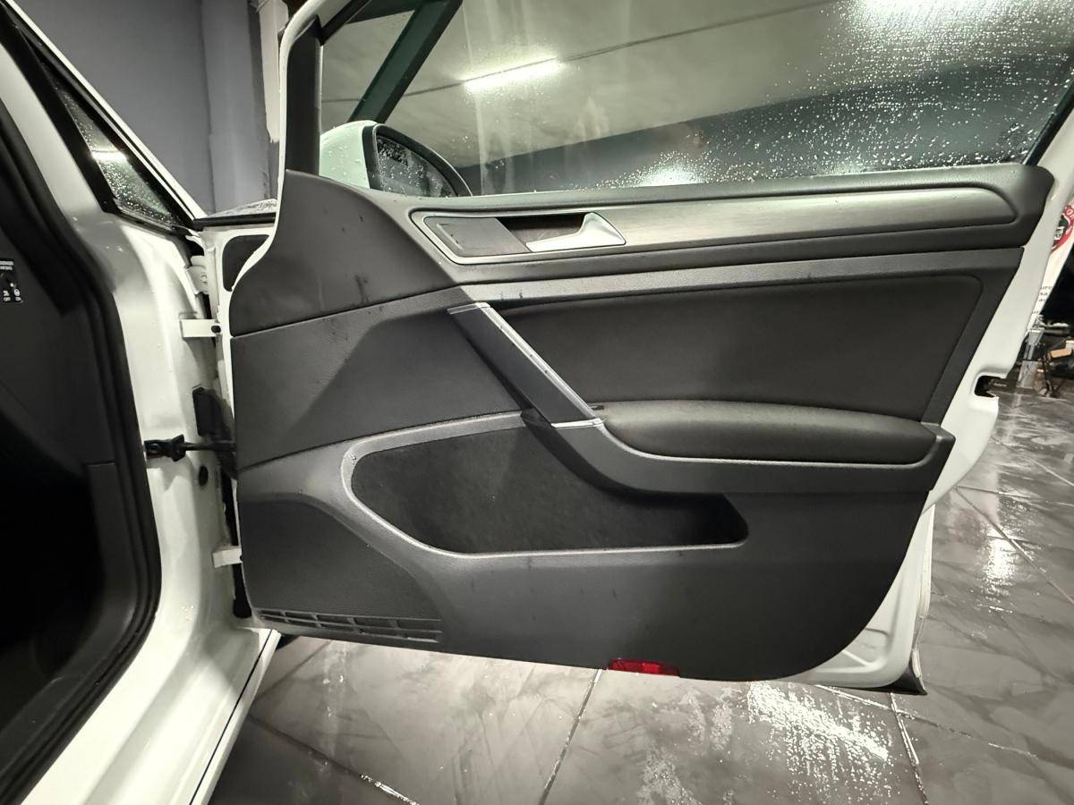 volkswagen-golf-2013-gasolina-1197cc