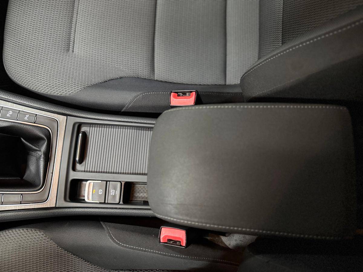 volkswagen-golf-2013-gasolina-1197cc