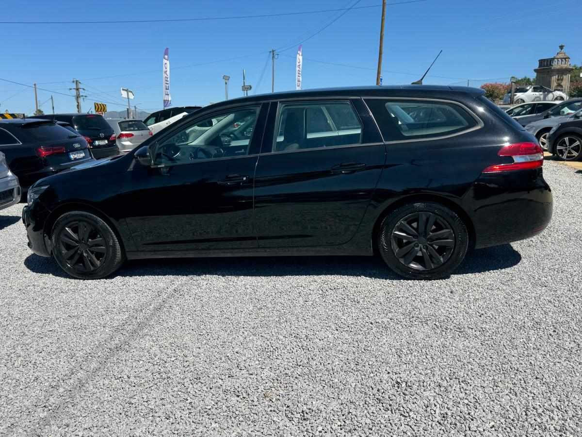 peugeot-308-sw-2019-diesel-1499cc