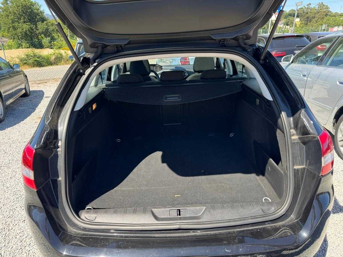 peugeot-308-sw-2019-diesel-1499cc