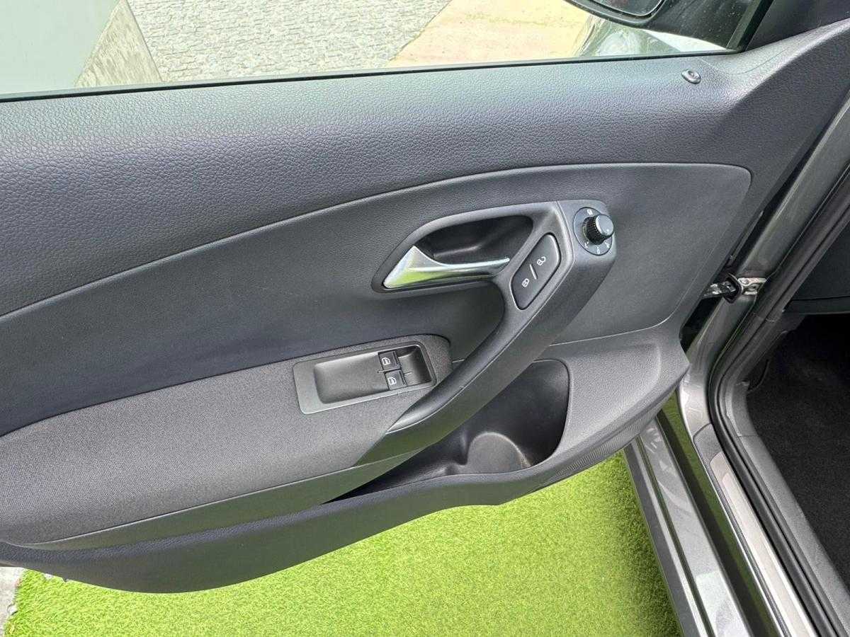 volkswagen-polo-2011-gasolina-1198cc