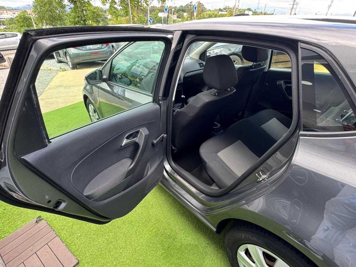 volkswagen-polo-2011-gasolina-1198cc