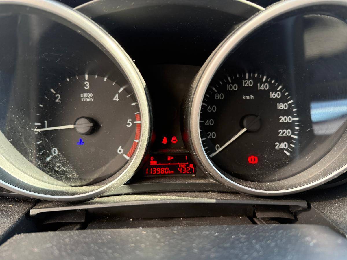 mazda-5-2015-diesel-1560cc