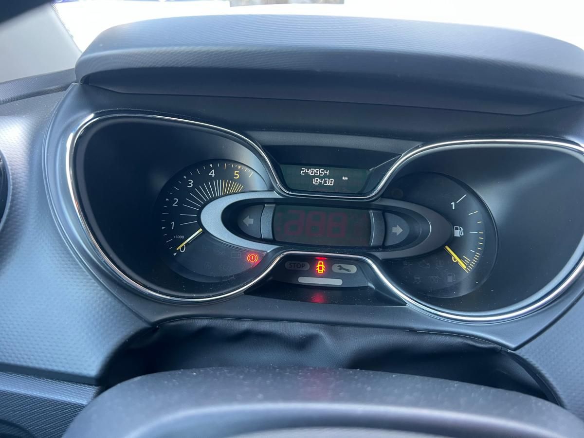 renault-captur-2015-diesel-1461cc