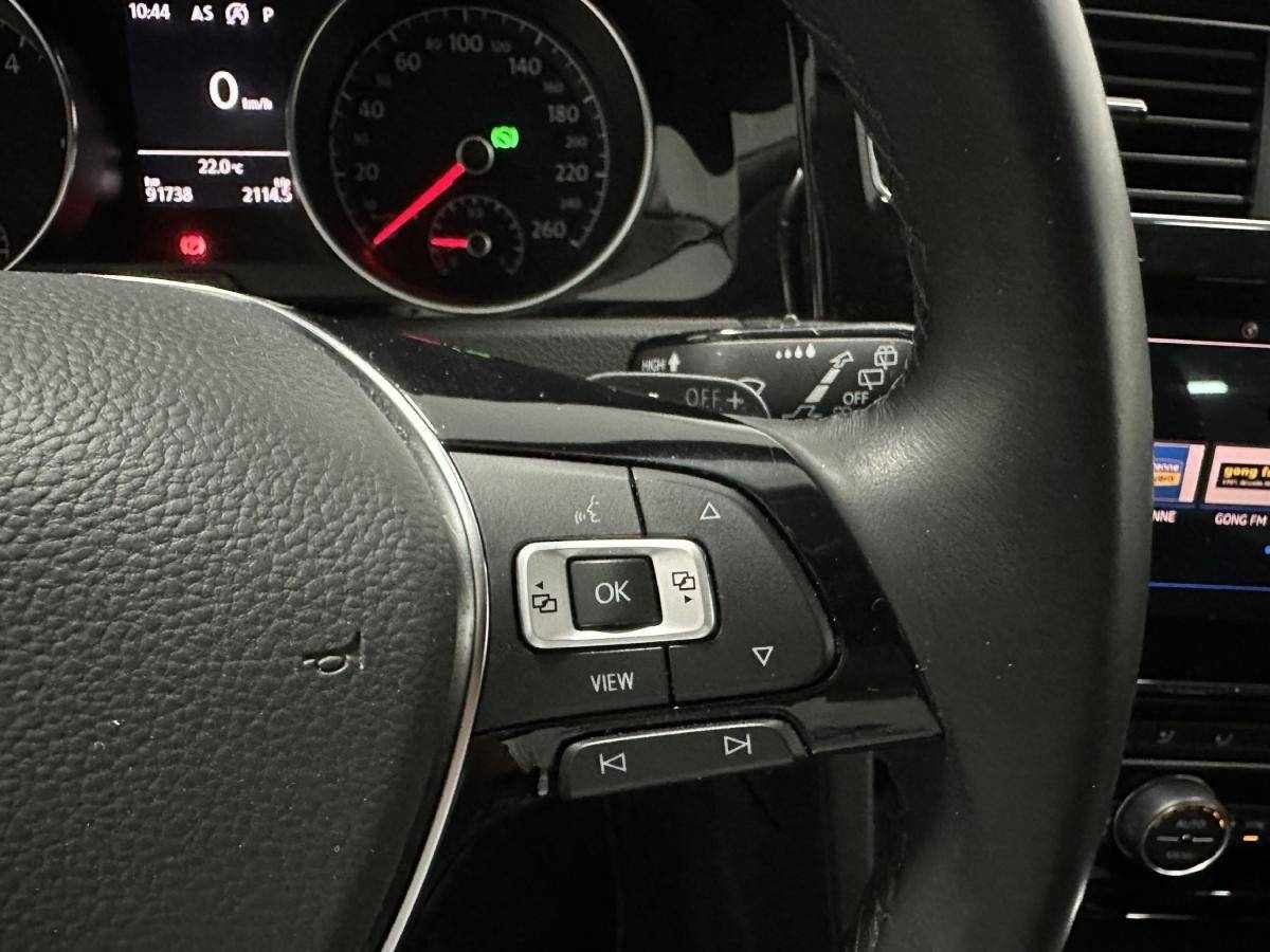 volkswagen-golf-2019-diesel-1598cc