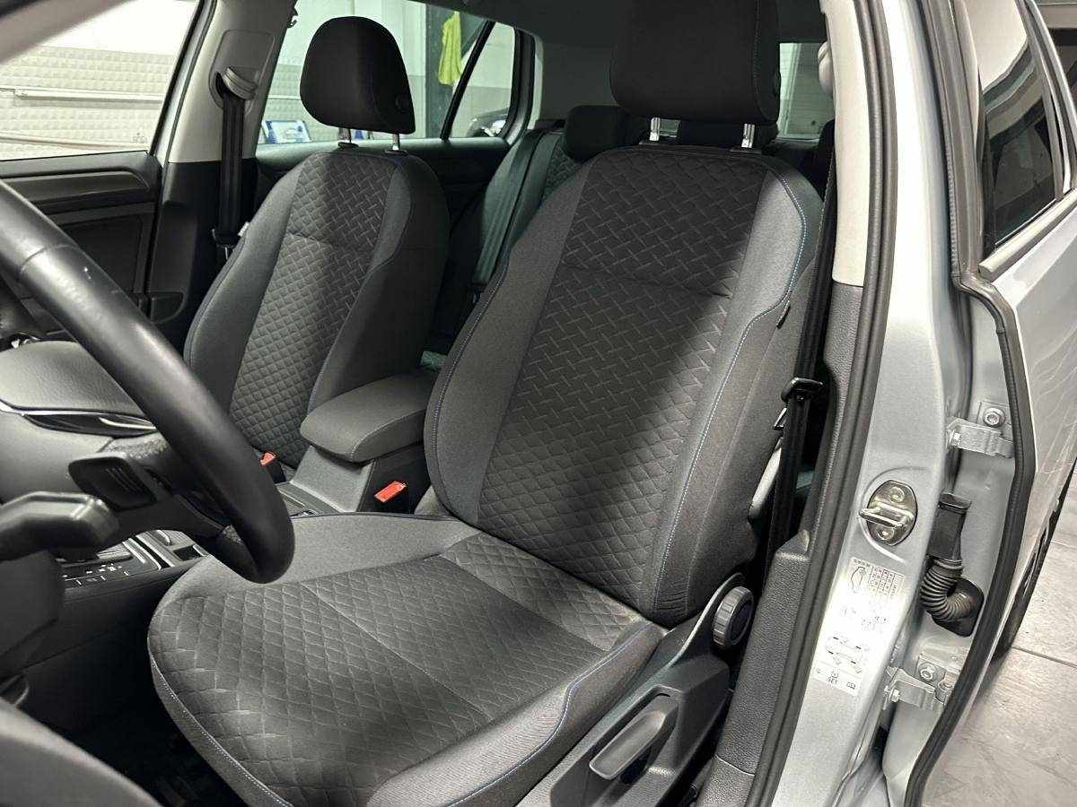 volkswagen-golf-2019-diesel-1598cc