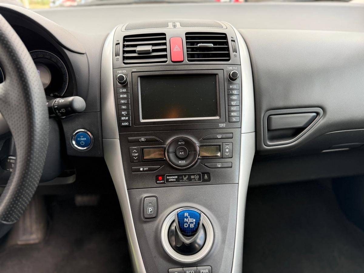 toyota-auris-2011-gasolina-1798cc