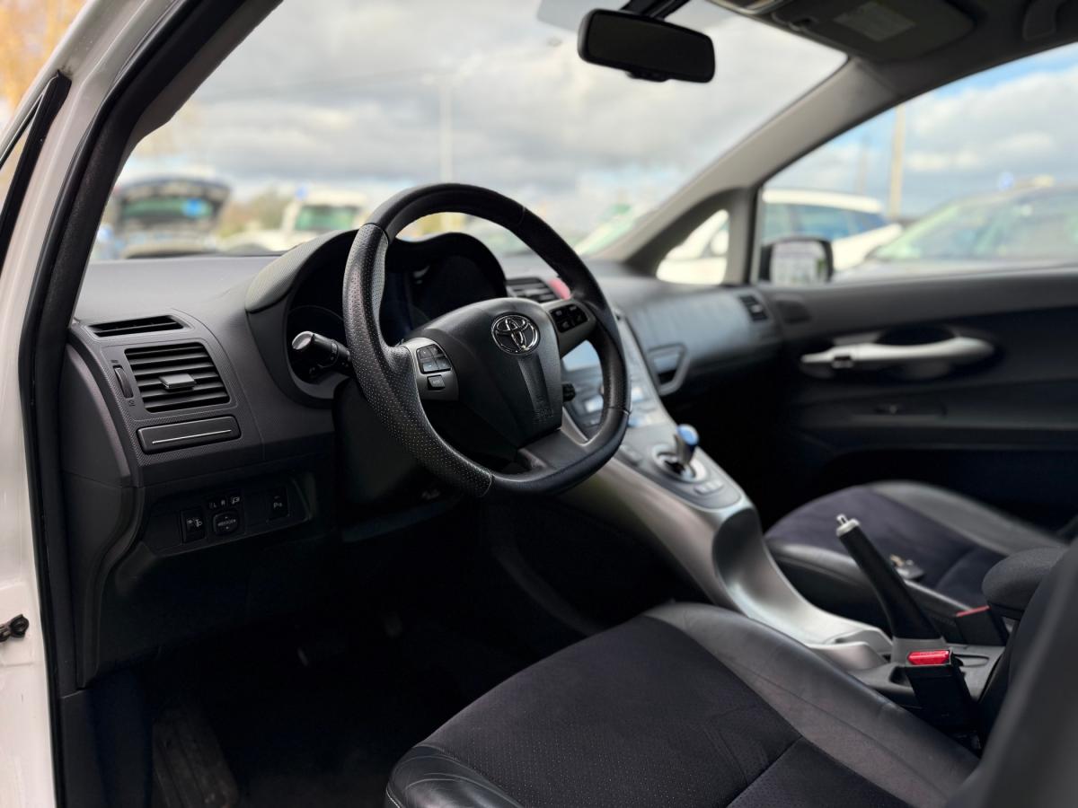 toyota-auris-2011-gasolina-1798cc