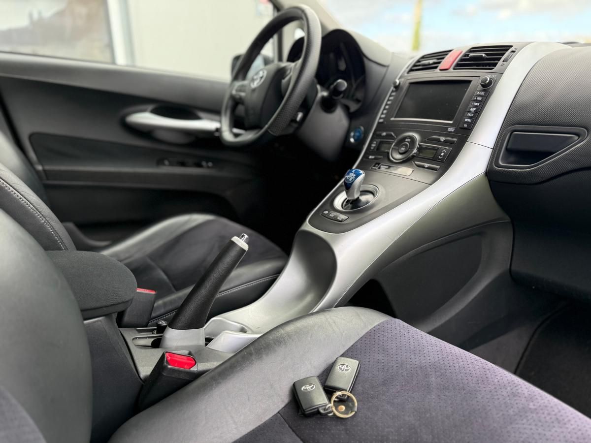 toyota-auris-2011-gasolina-1798cc