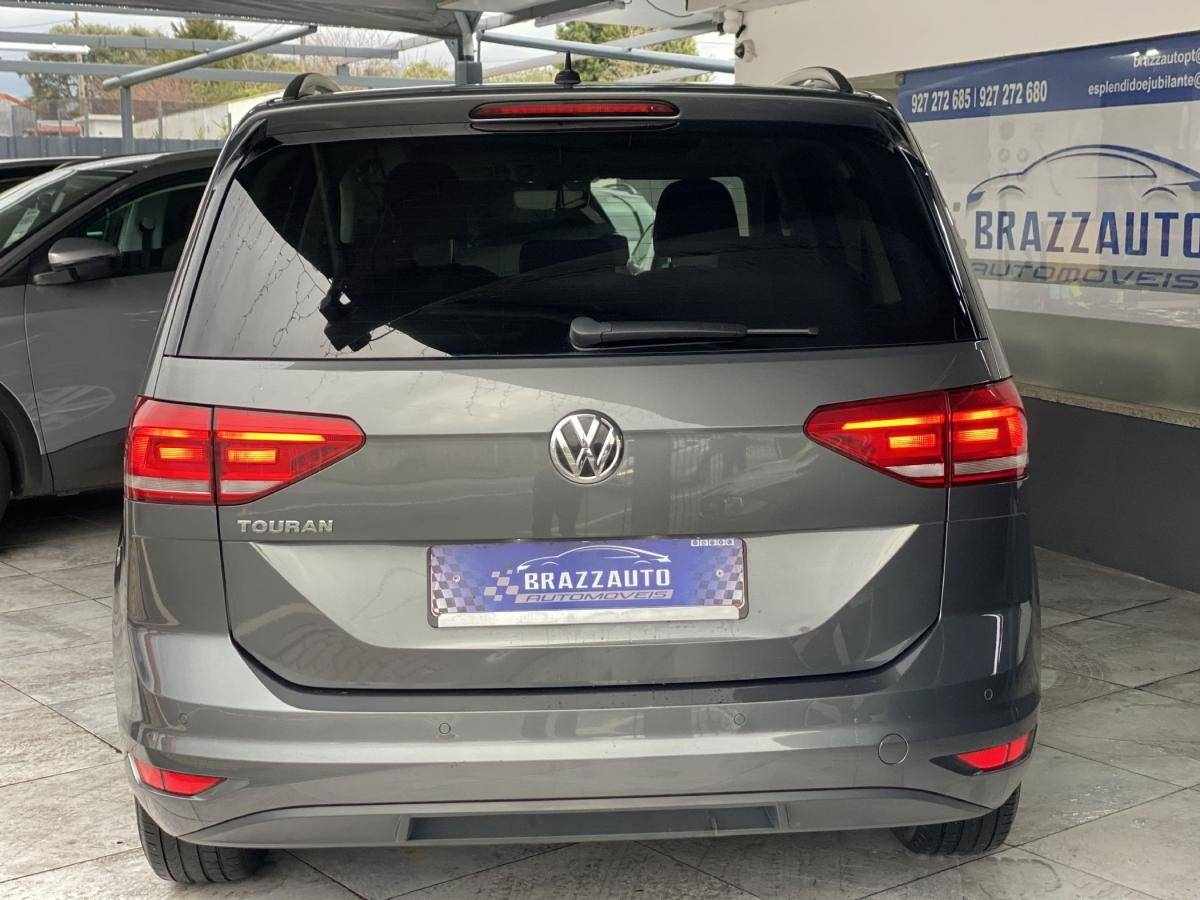 volkswagen-touran-2018-diesel-1598cc