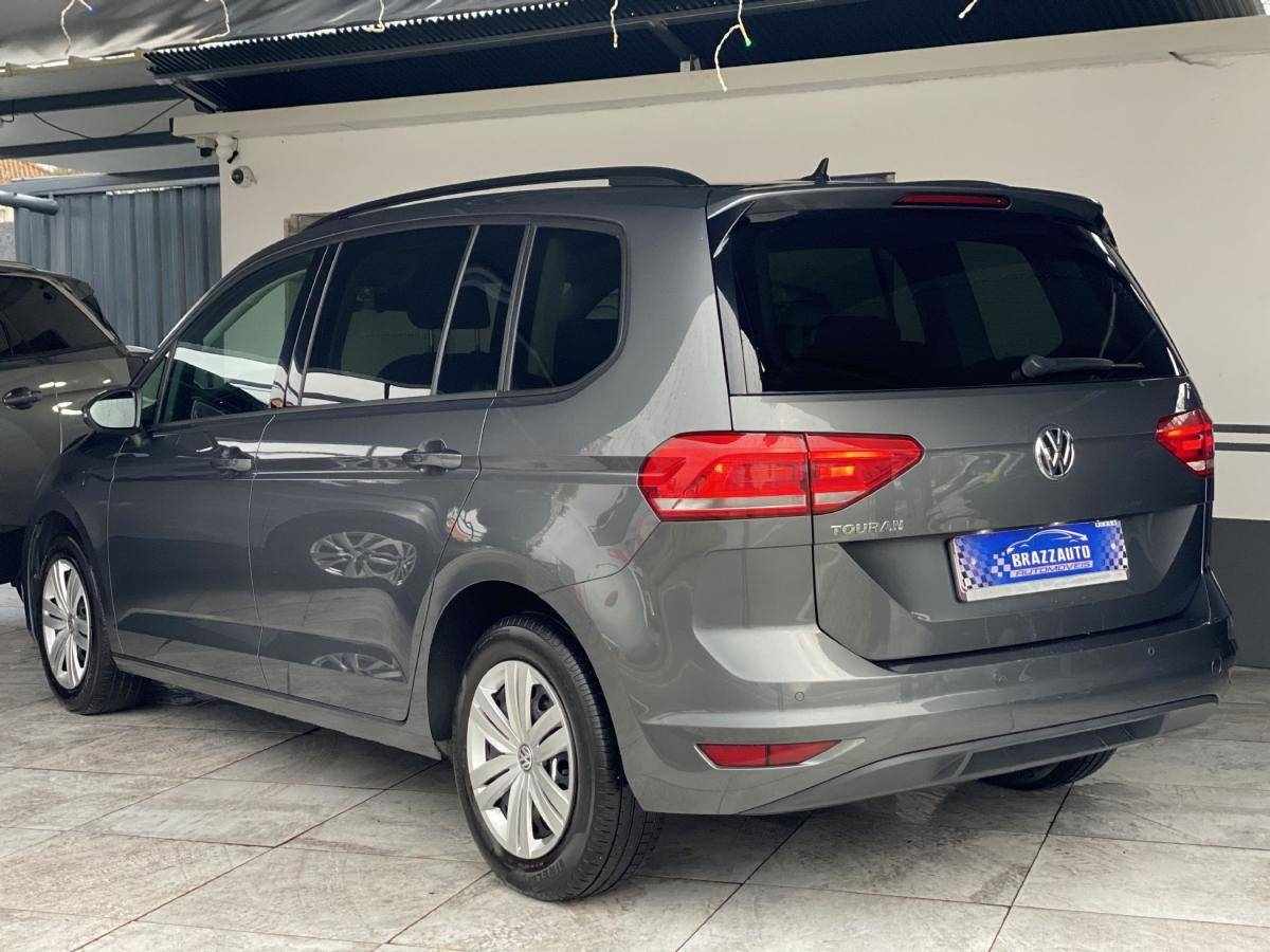volkswagen-touran-2018-diesel-1598cc