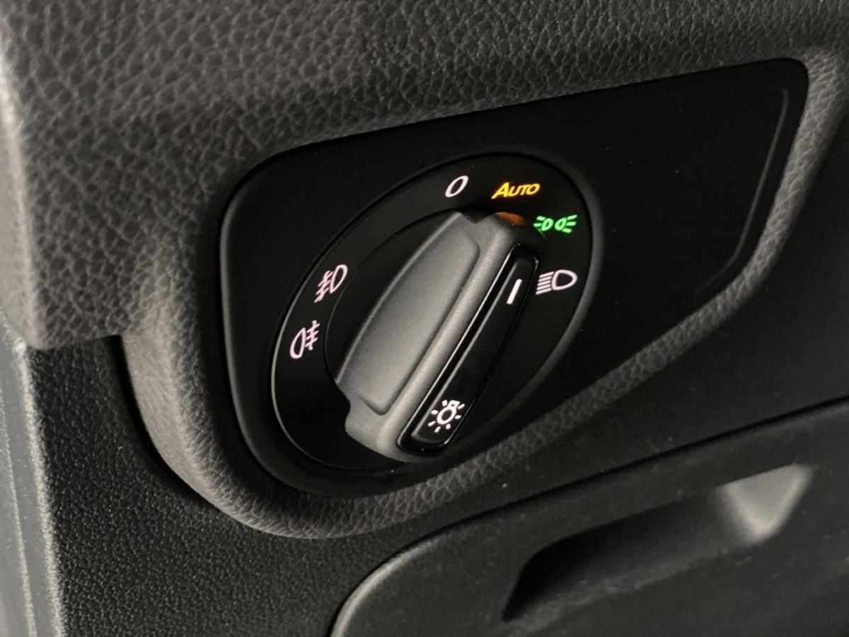 volkswagen-touran-2018-diesel-1598cc