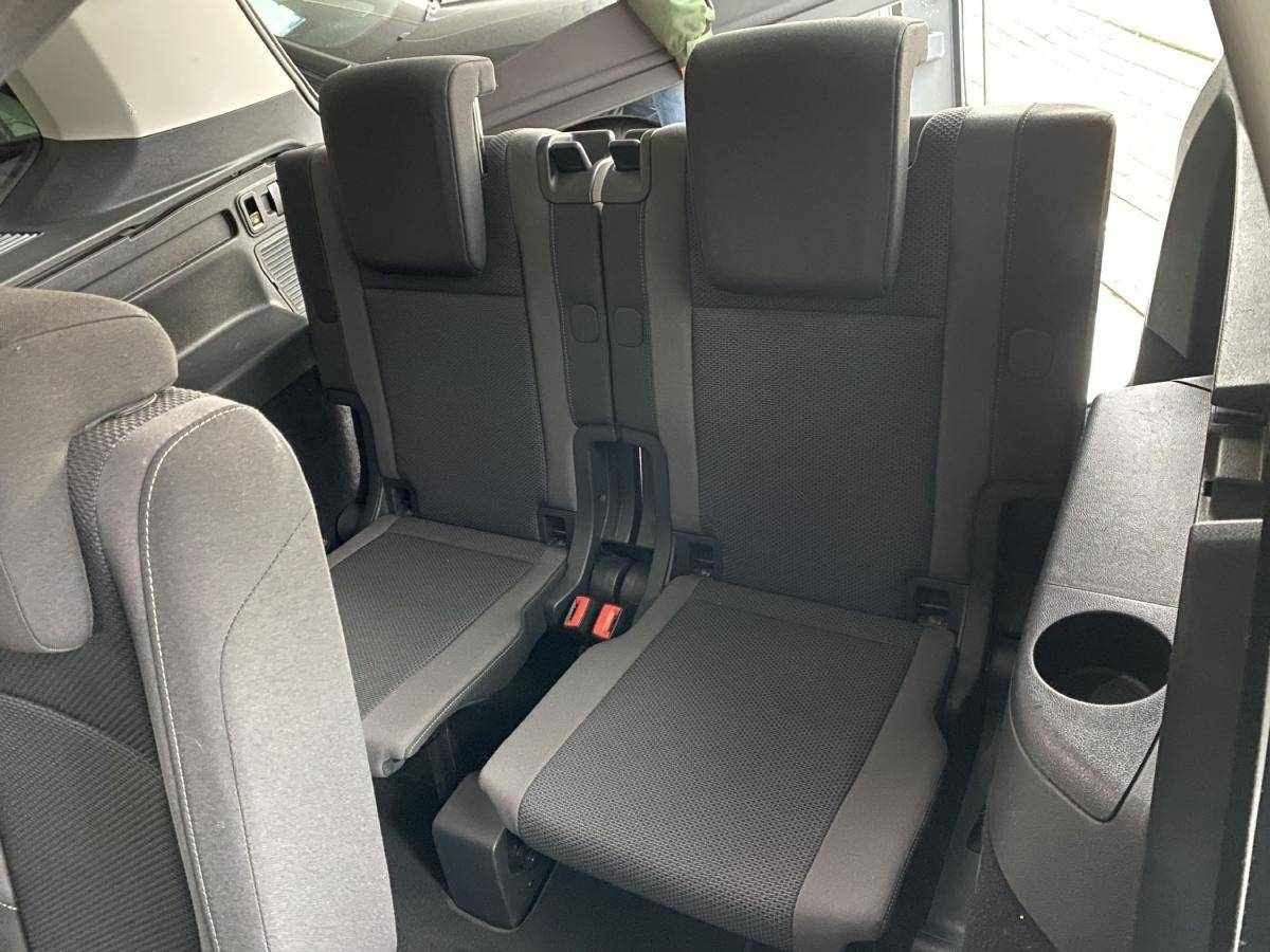 volkswagen-touran-2018-diesel-1598cc