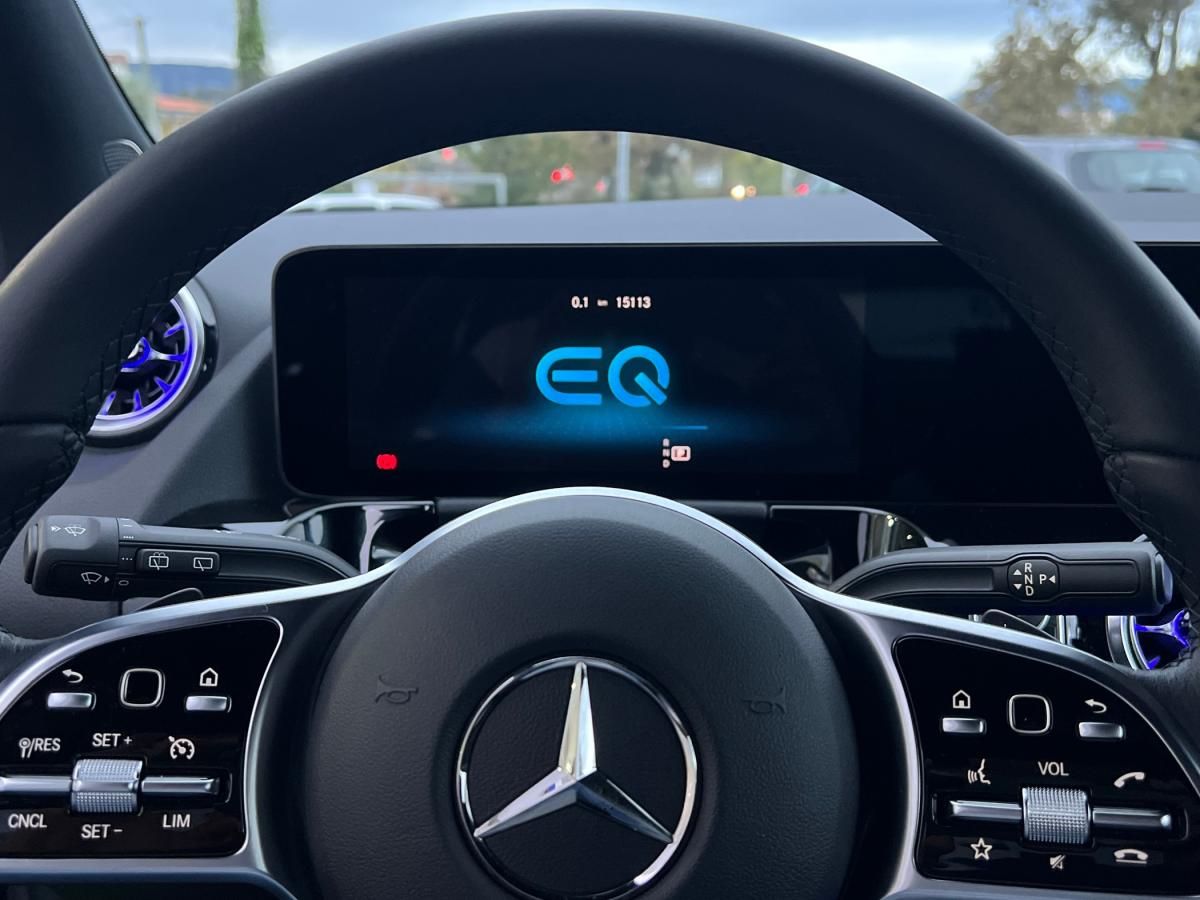 mercedes-benz-eqa-2022-eletrico-0cc