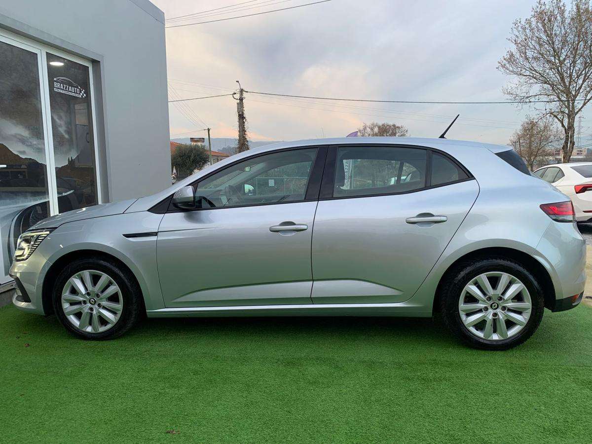 renault-megane-2022-diesel-1461cc