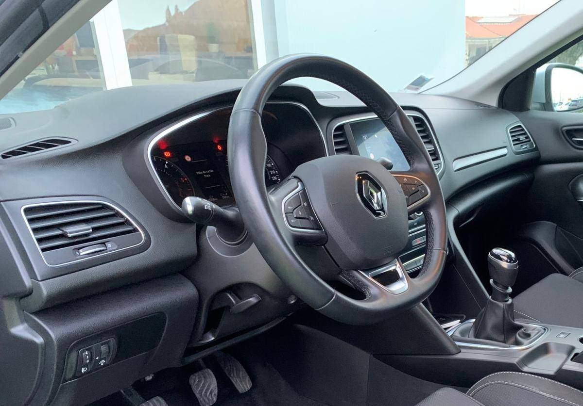 renault-megane-2022-diesel-1461cc