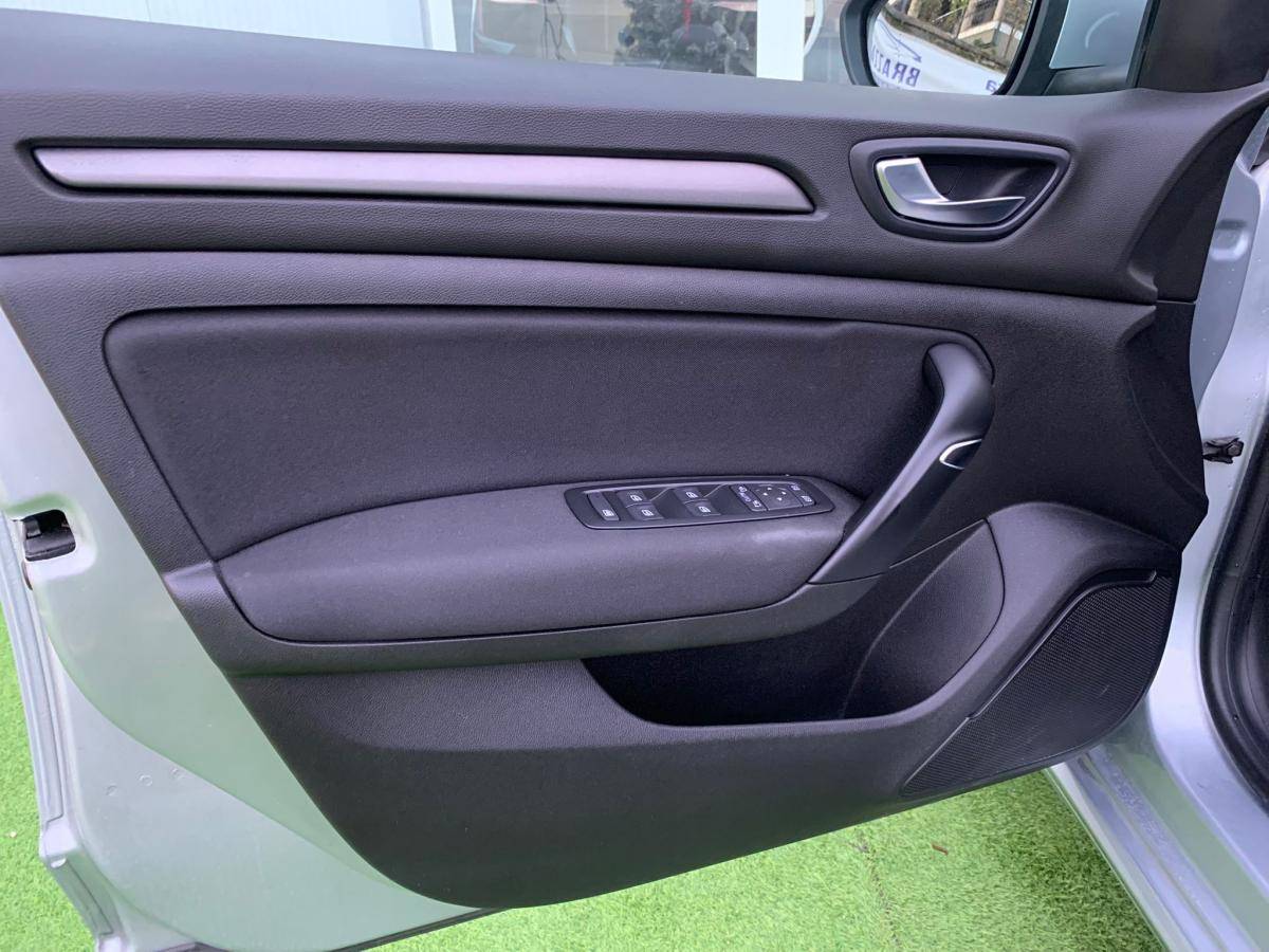 renault-megane-2022-diesel-1461cc