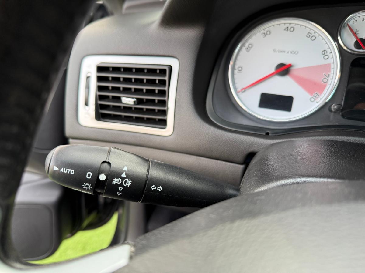 peugeot-307-2004-gasolina-1997cc