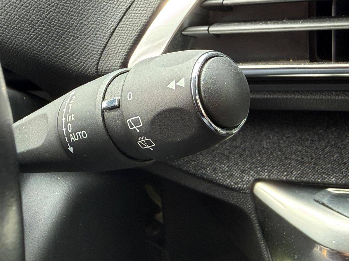 peugeot-5008-2022-diesel-1499cc