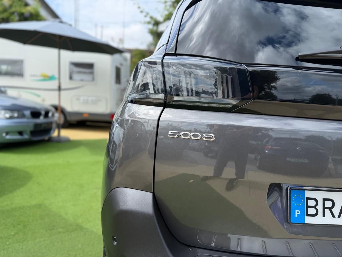 peugeot-5008-2022-diesel-1499cc