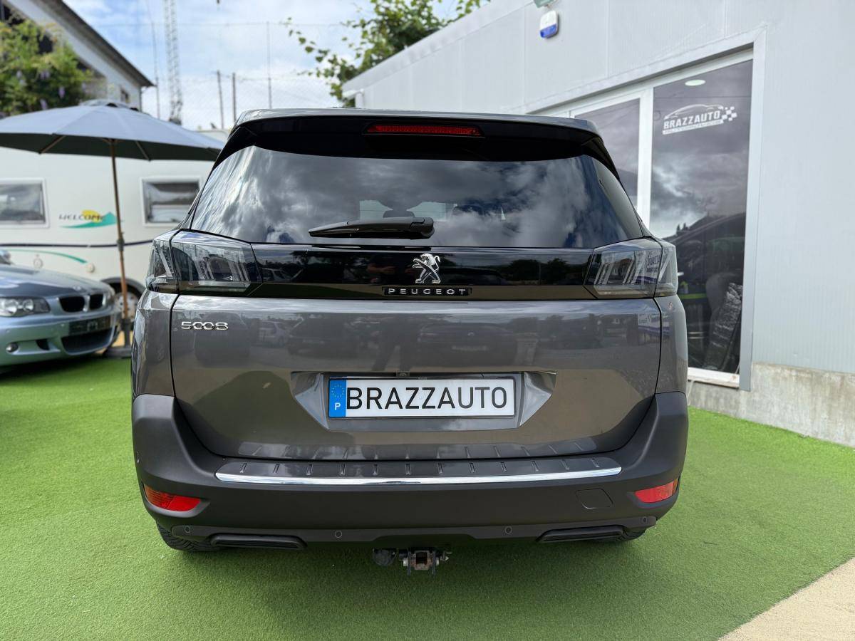 peugeot-5008-2022-diesel-1499cc