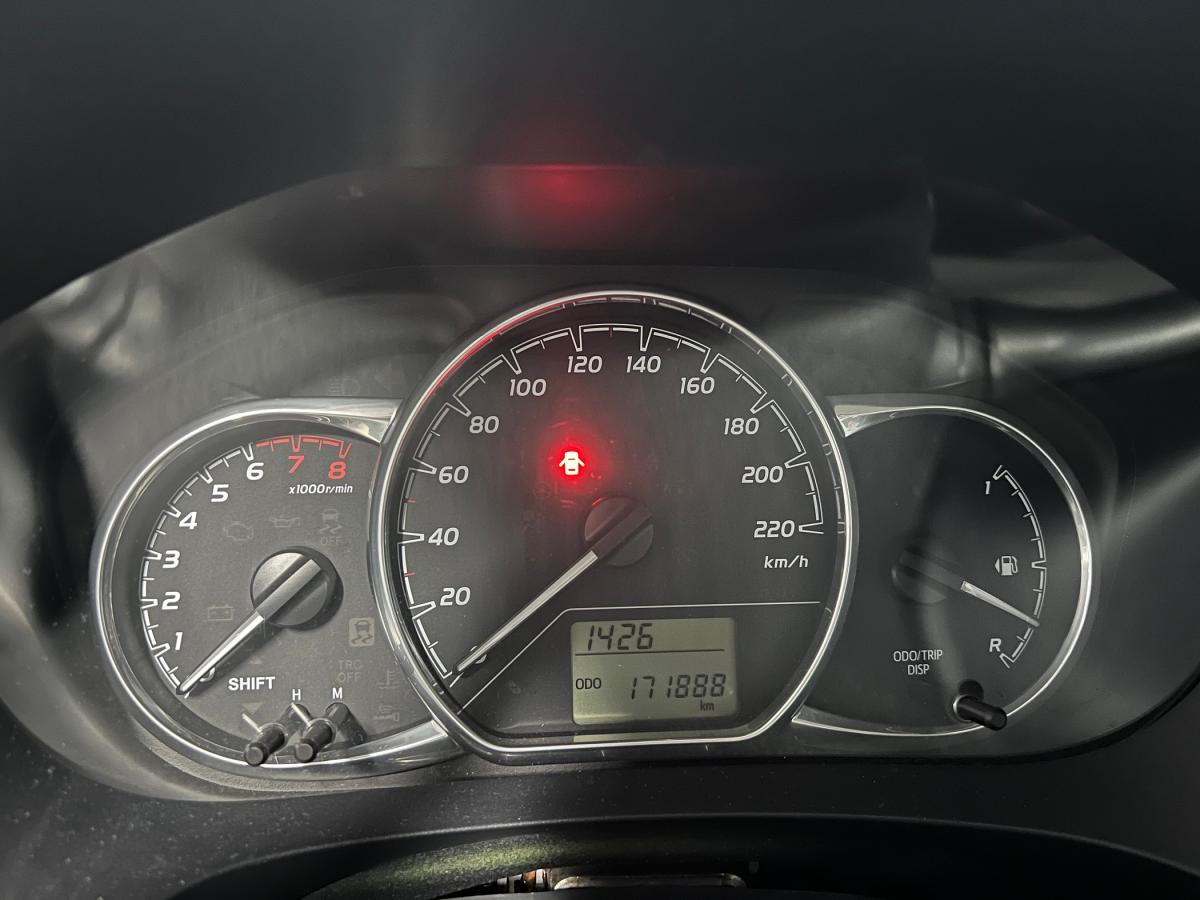 toyota-yaris-2018-gasolina-998cc