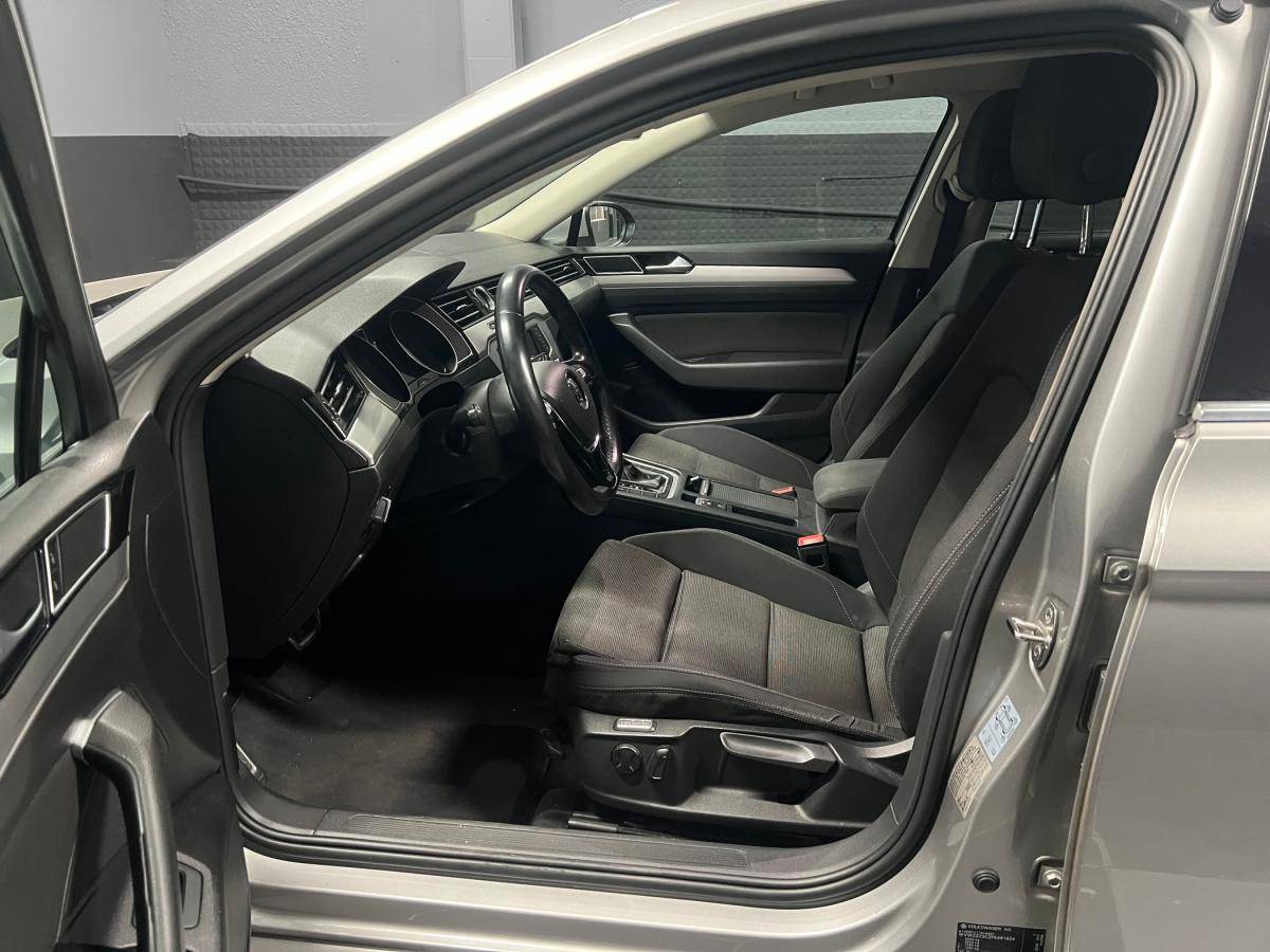 volkswagen-passat-variant-2015-diesel-1598cc