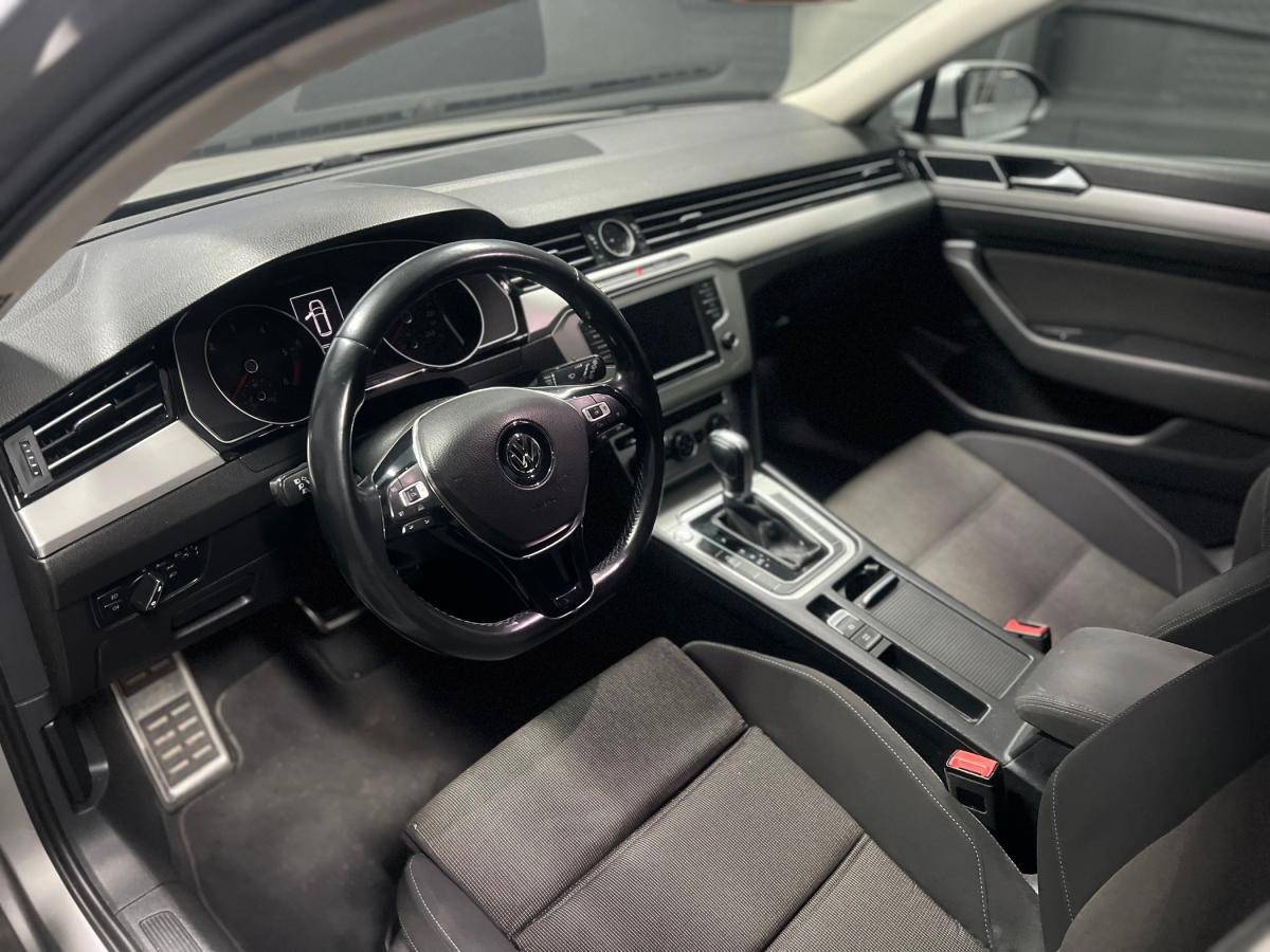 volkswagen-passat-variant-2015-diesel-1598cc