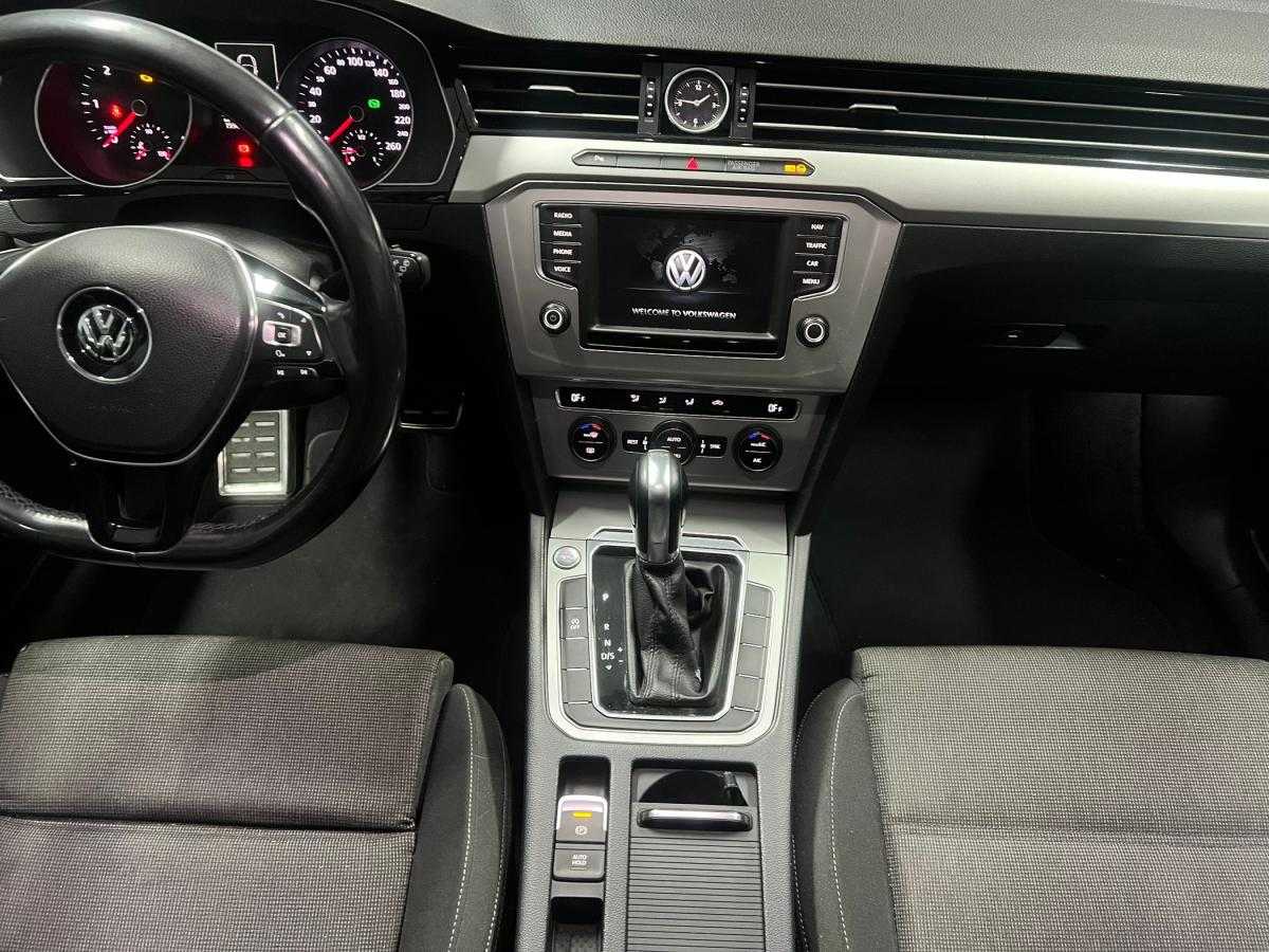 volkswagen-passat-variant-2015-diesel-1598cc