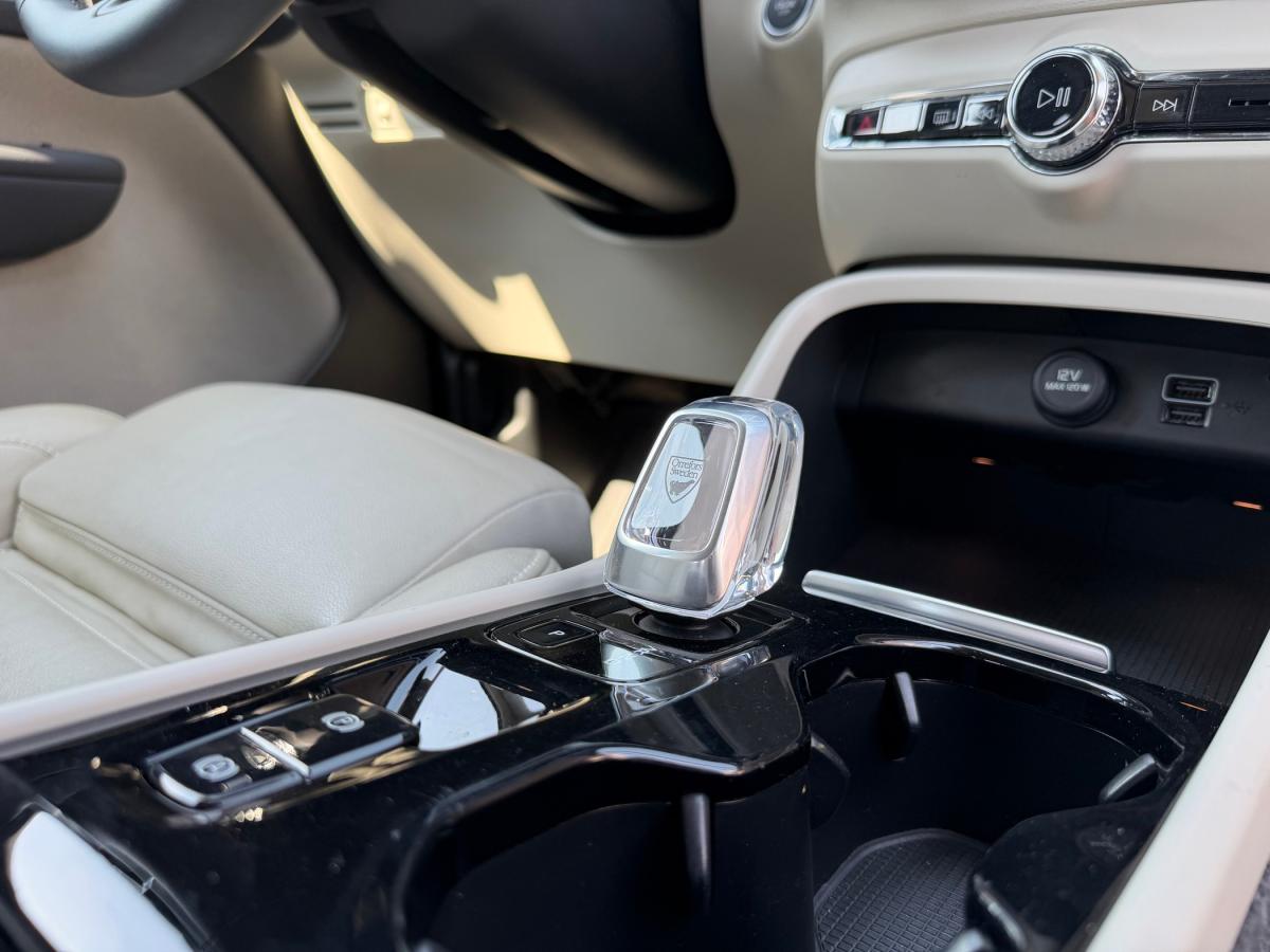 volvo-xc40-2022-gasolina-1477cc